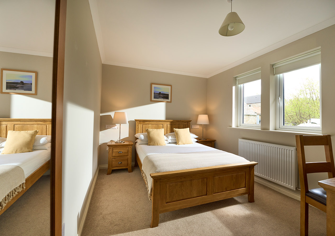 A Dale Room type in the Ulbster Arms Hotel in Caithness with a double bed