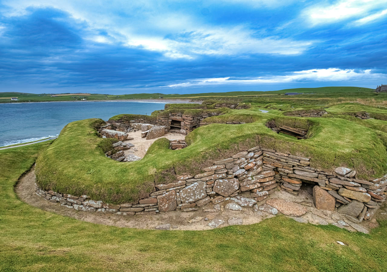 A stone-built Neolithic settlement on Orkney